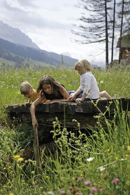 �Dolomite Magical Myths� Family Package
